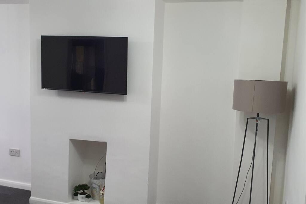Exquisite&Modern 2 bed Maisonette Harmondsworth Exterior foto