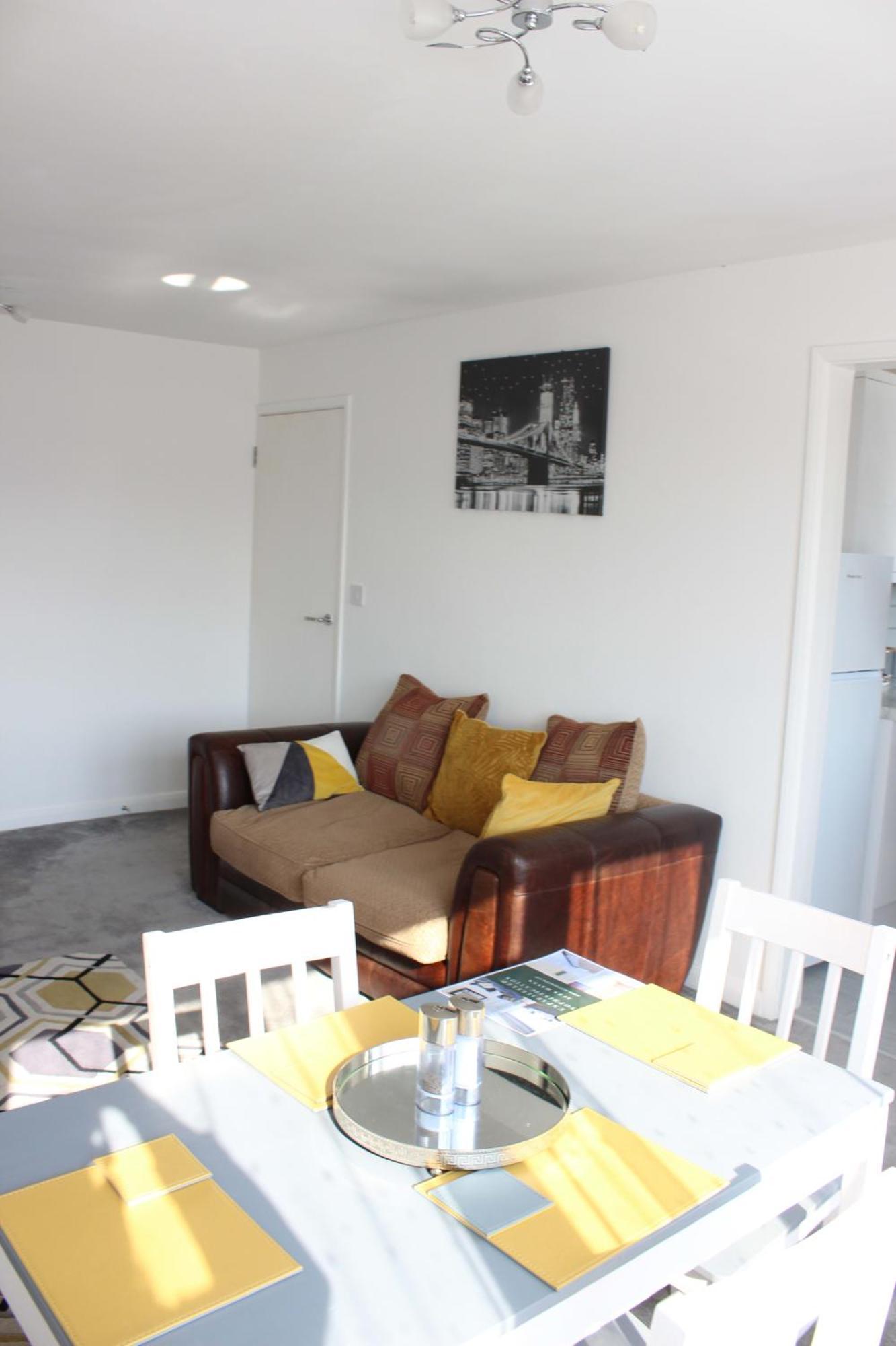Exquisite&Modern 2 bed Maisonette Harmondsworth Exterior foto