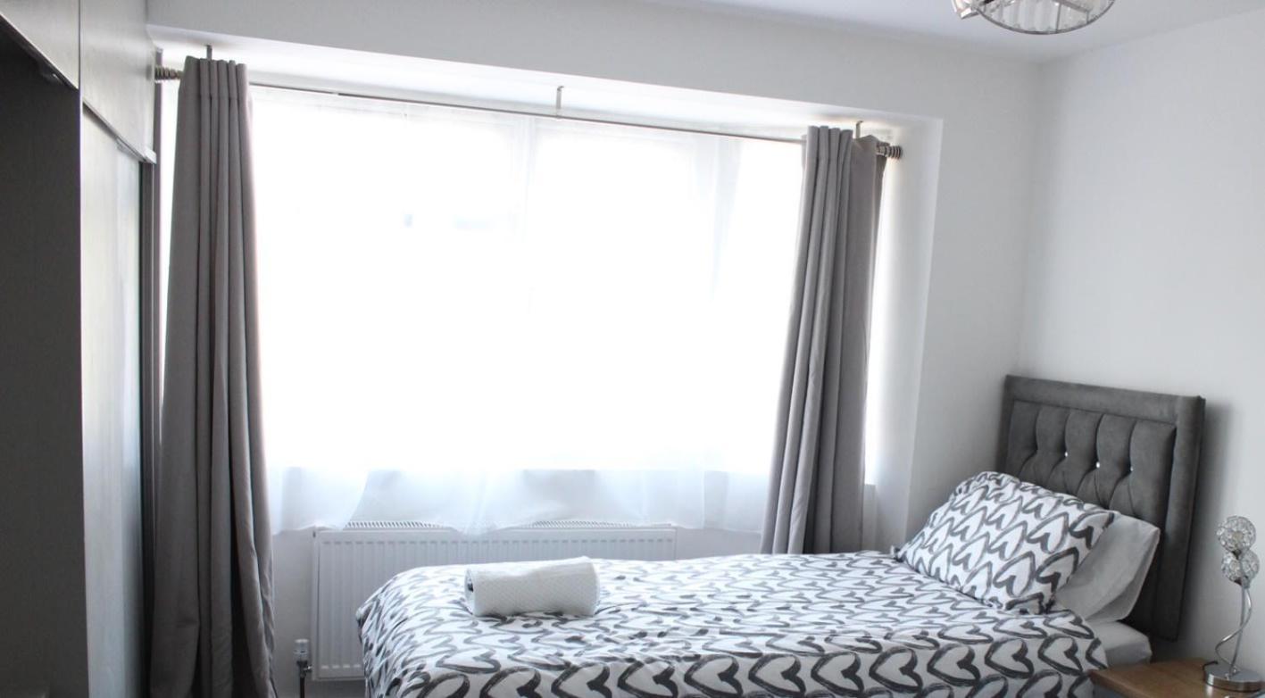 Exquisite&Modern 2 bed Maisonette Harmondsworth Exterior foto